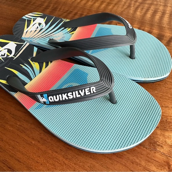 Quiksilver Kids Flip Flops. Blue/Black/Orange/Yellow. Size Big Kid 4/5. - Picture 3 of 9